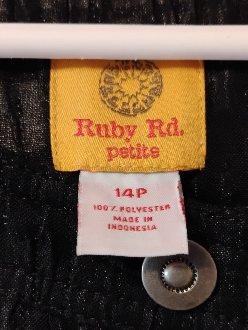 Women's Size Large Ruby Rd. Black Textured Button-Front - Picture 2 of 9